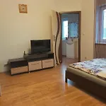 Dom Za Tujami 30 Min Od Centrum Poznania Pansiyon