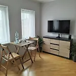 Dom Za Tujami 30 Min Od Centrum Poznania Pansiyon