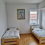 Dom Za Tujami 30 Min Od Centrum Poznania
