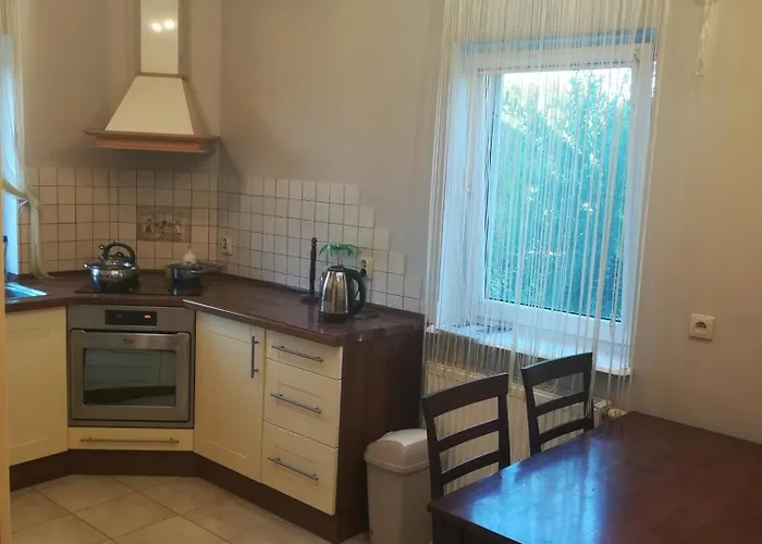 Quarto em Acomodações Particulares Dom Za Tujami 30 Min Od Centrum Poznania