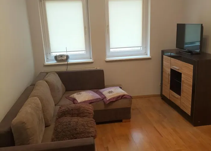 Dom Za Tujami 30 Min Od Centrum Poznania * Strykowo