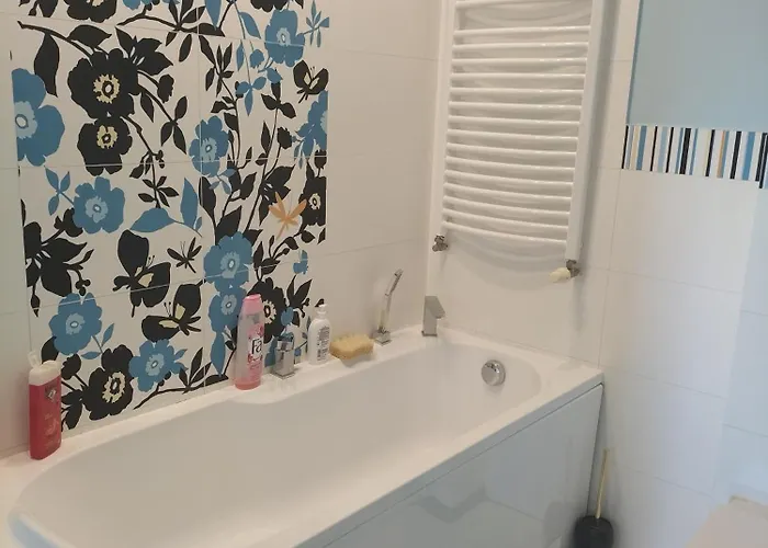 Dom Za Tujami 30 Min Od Centrum Poznania Quarto em Acomodações Particulares Strykowo