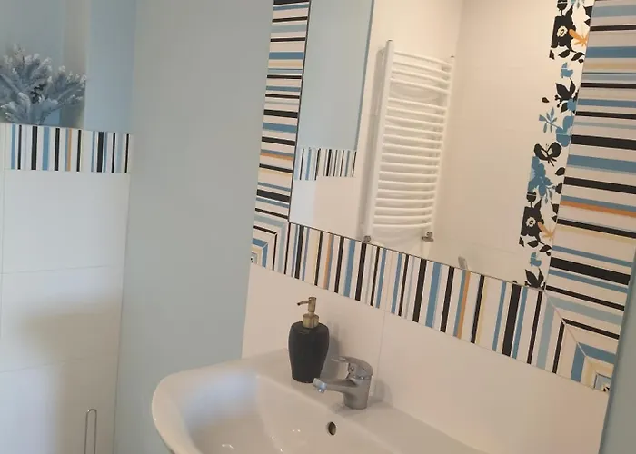 Quarto em Acomodações Particulares Dom Za Tujami 30 Min Od Centrum Poznania *